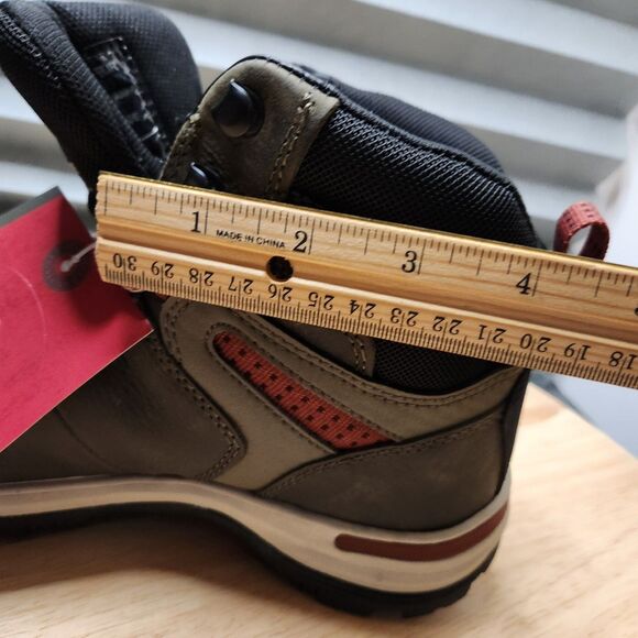 Wolverine Chisel 2 Waterproof Hiker Boots – Women’s 8.5 W, New in Box - Picture 10 of 12